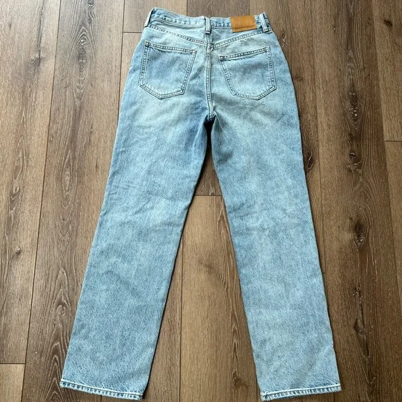 Aritzia Denim Forum The Joni High Rise Loose 29L
Super high-waisted loose jeans - Picture 3 of 6